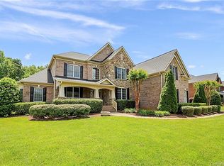 344 Kindling Wood Ln, Waxhaw, NC 28173