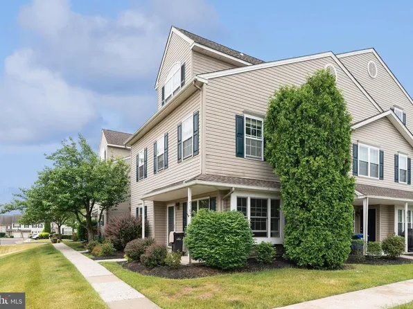 5103 Drawbridge Ct, Royersford, PA 19468