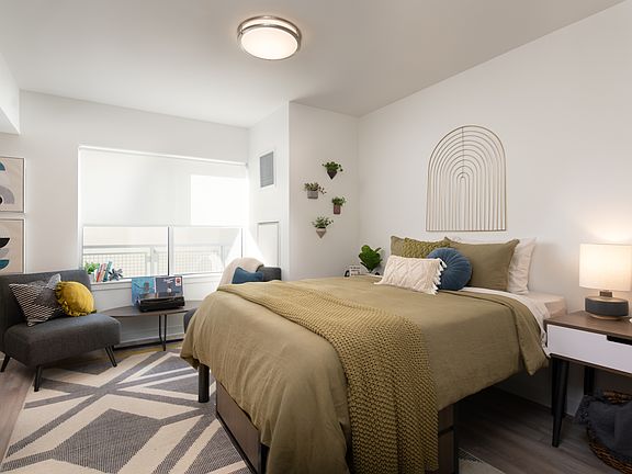 2nd image of 1055 Commonwealth Ave #3