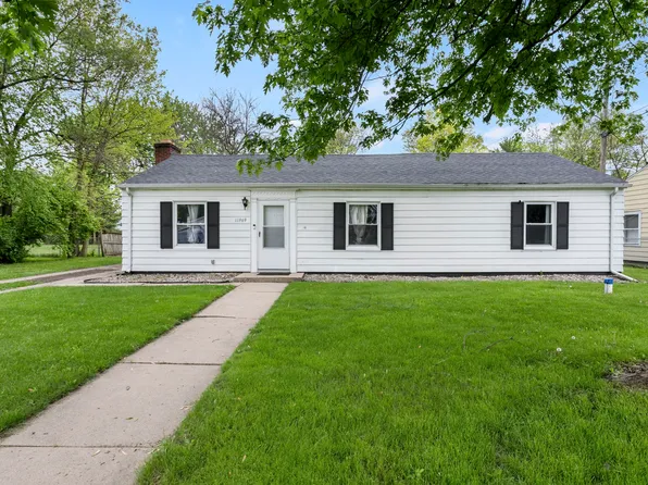 11969 Vistula Rd, Osceola, IN 46561