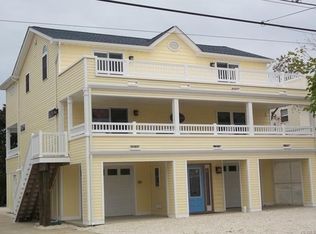 201 W 13th St, Ship Bottom, NJ 08008