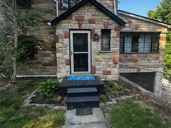 726 Amity Dr, Charleston, WV 25302