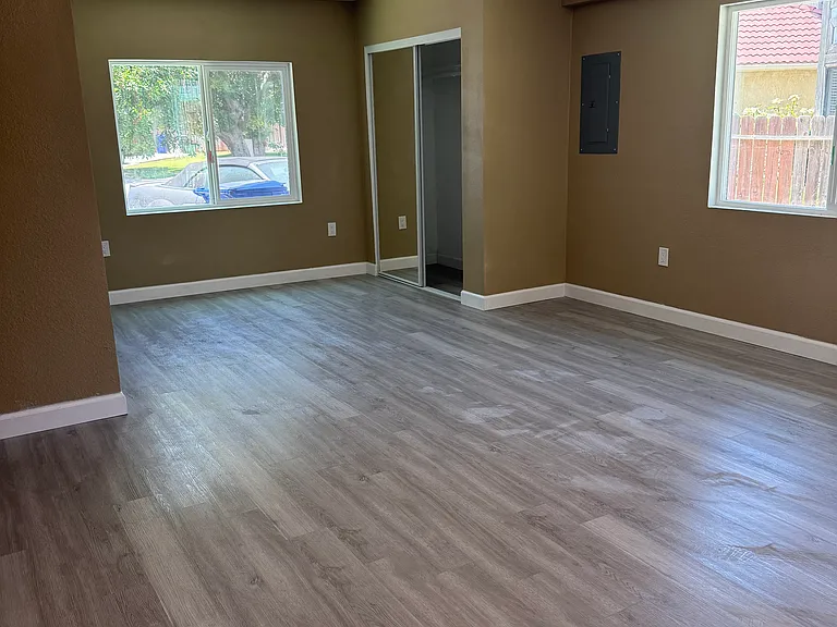 1313 S Yucca Ave #2 — Photo 3