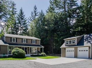 4074 Deer Lake Rd, Clinton, WA 98236