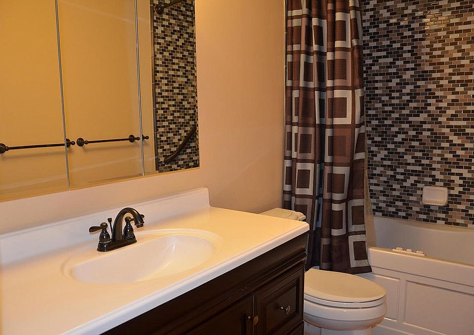 1st image of 85 Fremont Ave APT 801