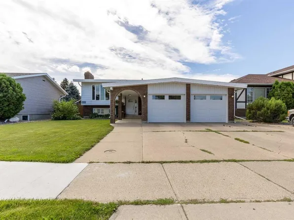 3806 N 20th Ave S, Lethbridge, AB T1K 4J1