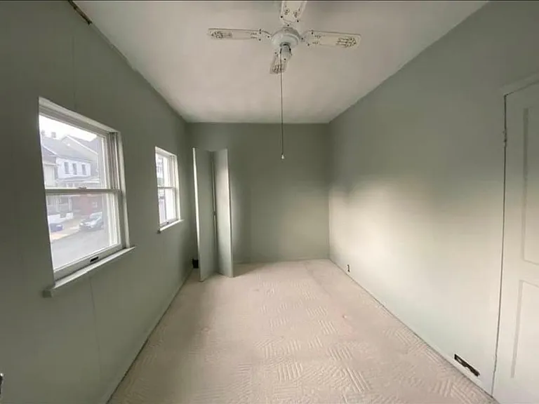1539 Crawford Ave — Photo 15
