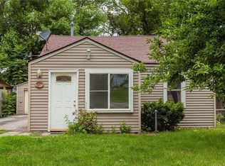 100 Hart Ave, Des Moines, IA 50315