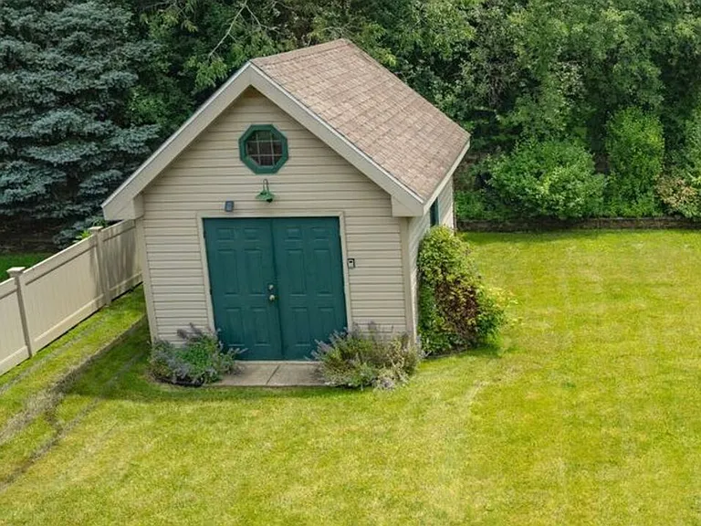 17011 Danielle Ct — Photo 22