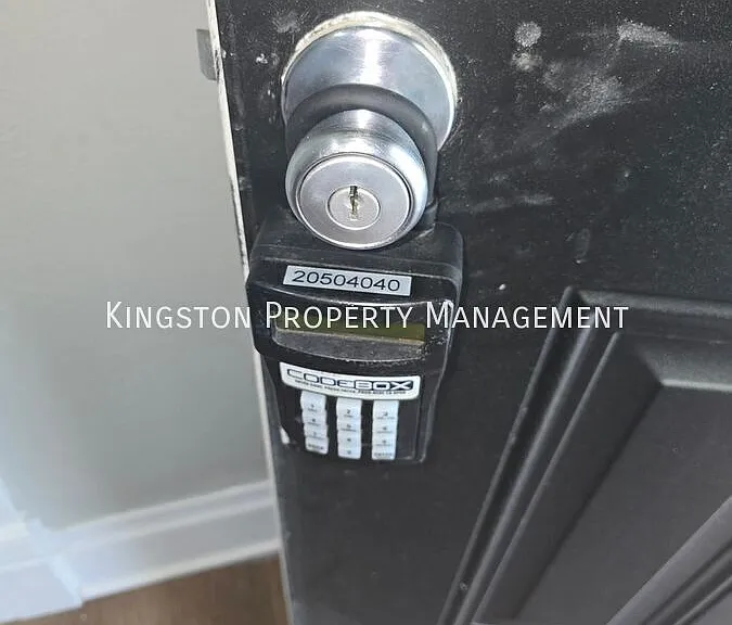 401 Lilleston Ave — Photo 13