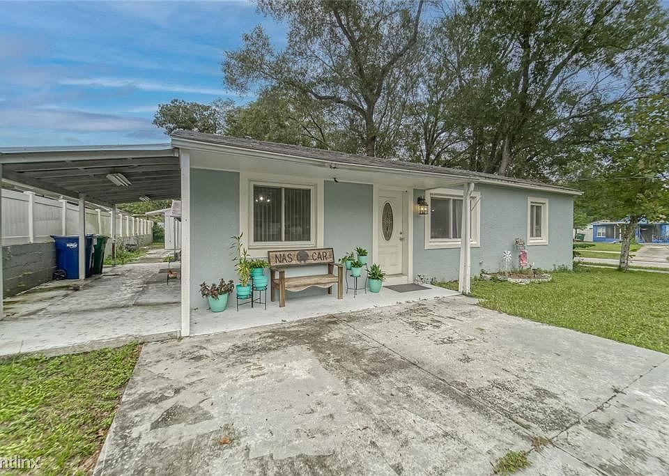 1st image of 10414R Cliff Cir