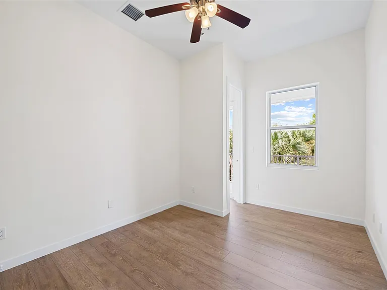 1430 SW 4th Ave #1430 — Photo 17