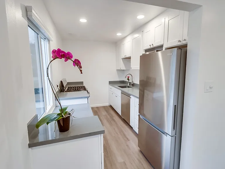6037 La Jolla Hermosa Ave — Photo 1