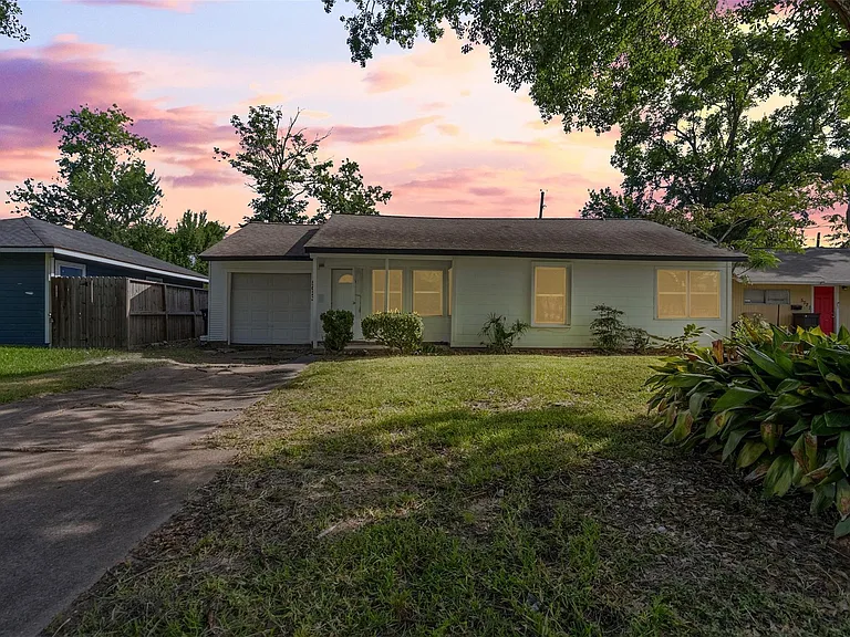 5023 Cosby St — Photo 2