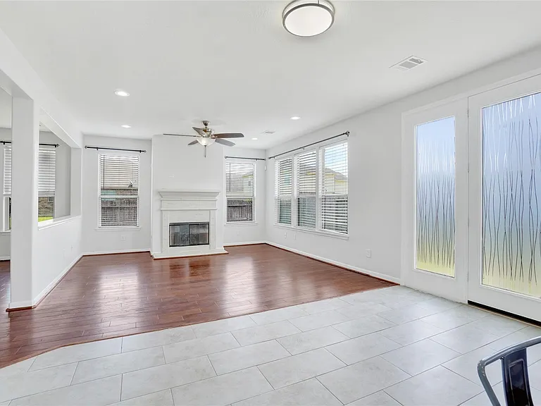 10514 Kentington Oak Dr — Photo 23