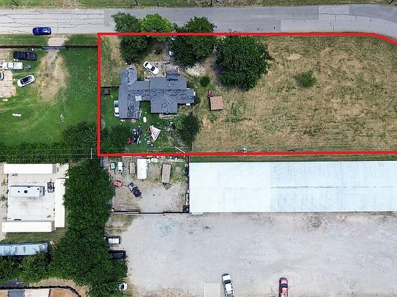4th image of 8006 Renee Dr