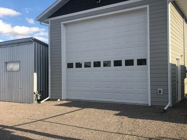 117 S Arizona St, Dillon, MT 59725