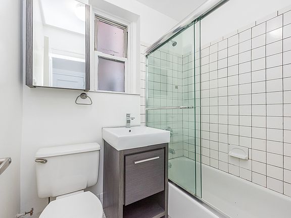 5th image of 31-19 33rd St #11106