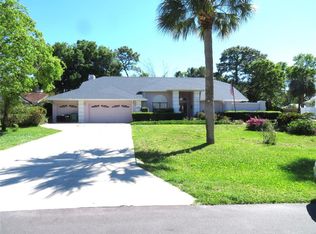 12 Norfolk Ln W, Homosassa, FL 34446