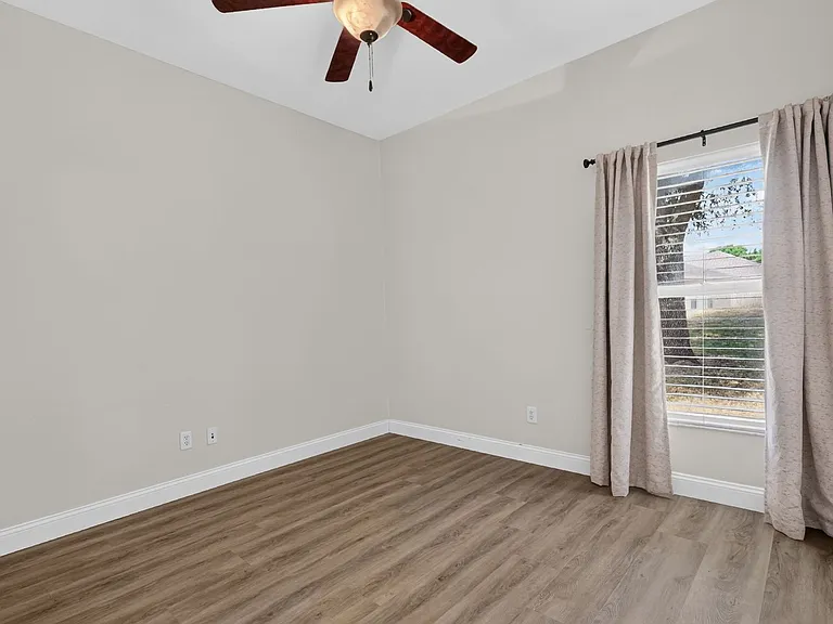 1421 Kellogg Dr — Photo 20