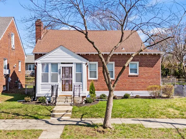 2108 31st Pl SE, Washington, DC 20020