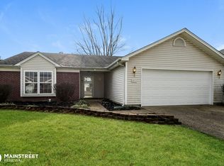 9811 Brooks Bend Rd, Louisville, KY 40258