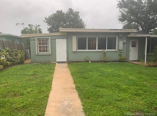 279 SW 8th St #B, Dania, FL 33004