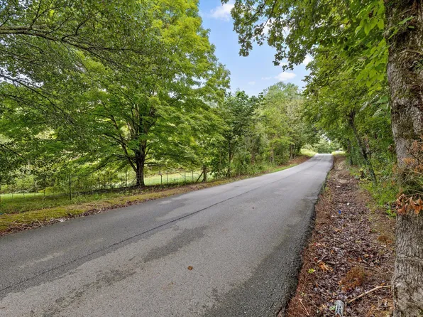 12712 Cranfield Rd, Birchwood, TN 37308