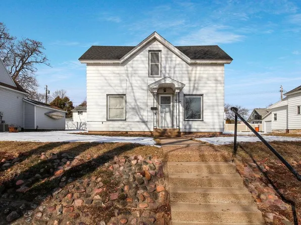 250 Olive St, Chippewa Falls, WI 54729
