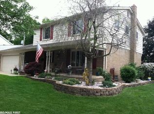 5120 Thorncroft Ct, Royal Oak, MI 48073
