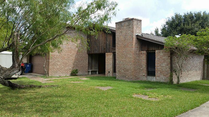 1st image of 215 San Saba Dr