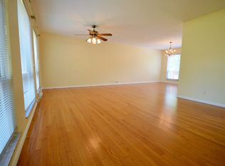 9024 Maple Grove Dr, Saint Louis, MO