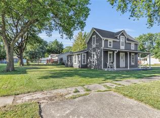 421 Chestnut St, Osawatomie, KS 66064