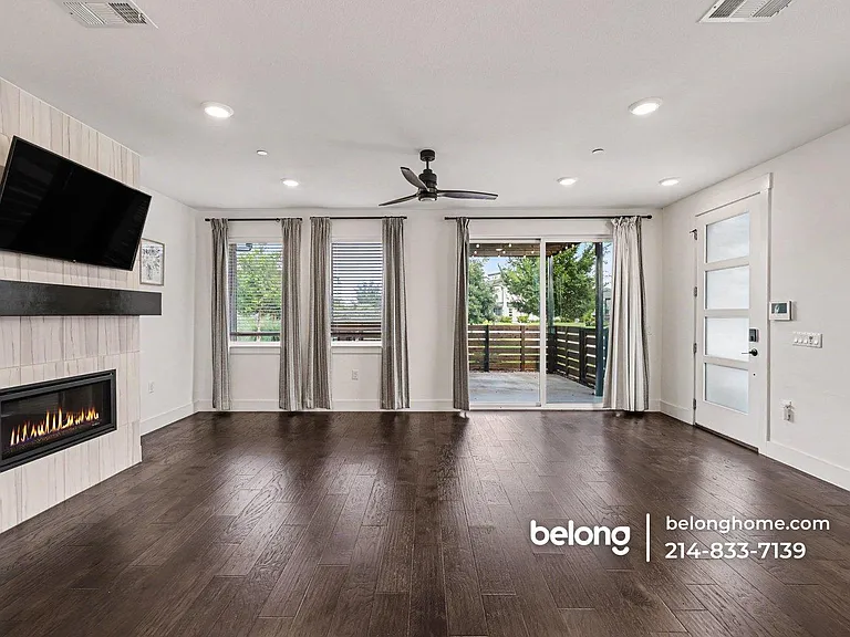 860 Bandera Ct — Photo 4