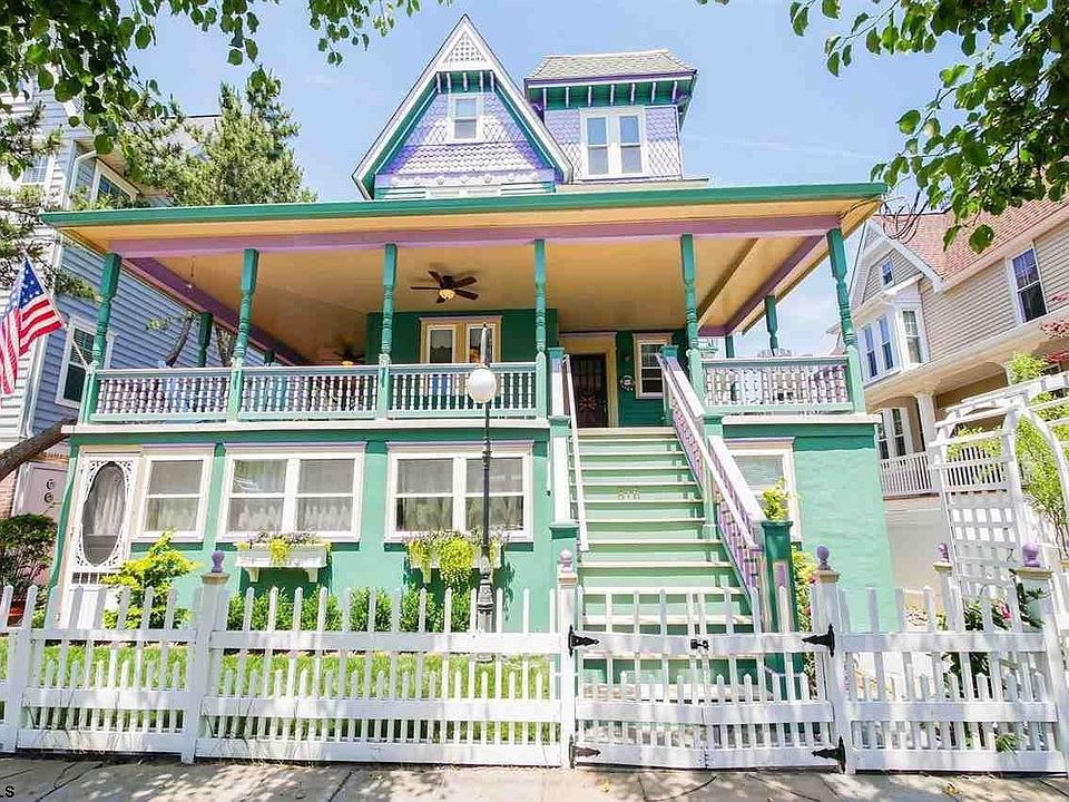 1st image of 816 Wesley Ave