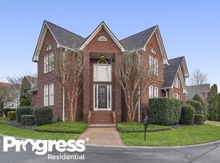 910 Huntington Cir, Nashville, TN 37215
