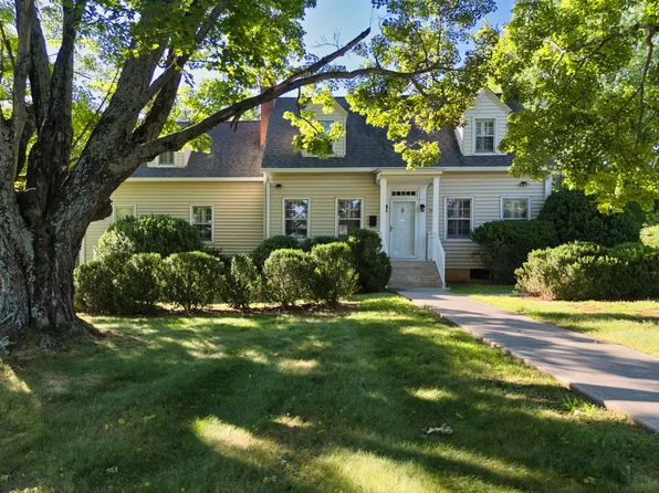 660 W Main St, Christiansburg, VA 24073