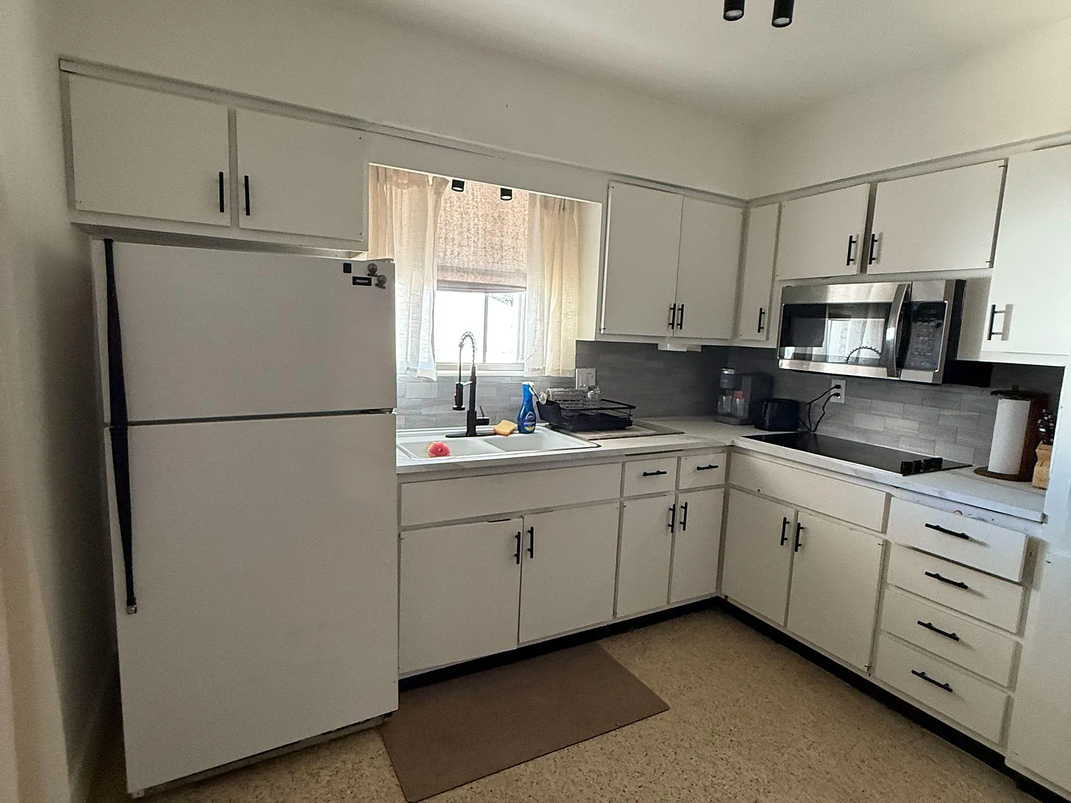 4 bed, 2.0 bath, 1512 sqft, $685 — Photo 1