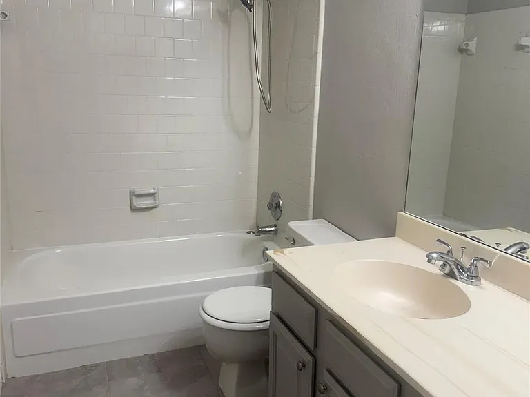 15702 Roxton Ridge Dr — Photo 17