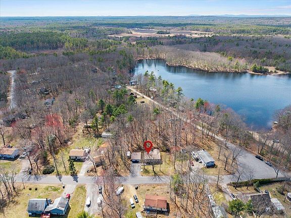 2nd image of 134 Ell Pond Road