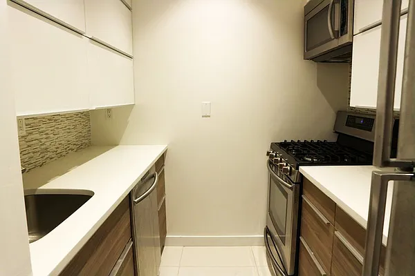 Rented by Barlavi Inc. | media 42