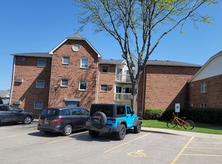 1333 Cunat Ct APT 2F, Lake In The Hills, IL 60156