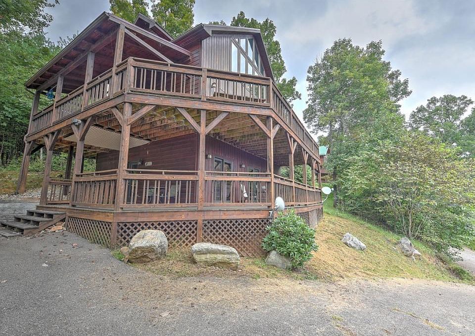 1st image of 341 Lake Cabin Ln