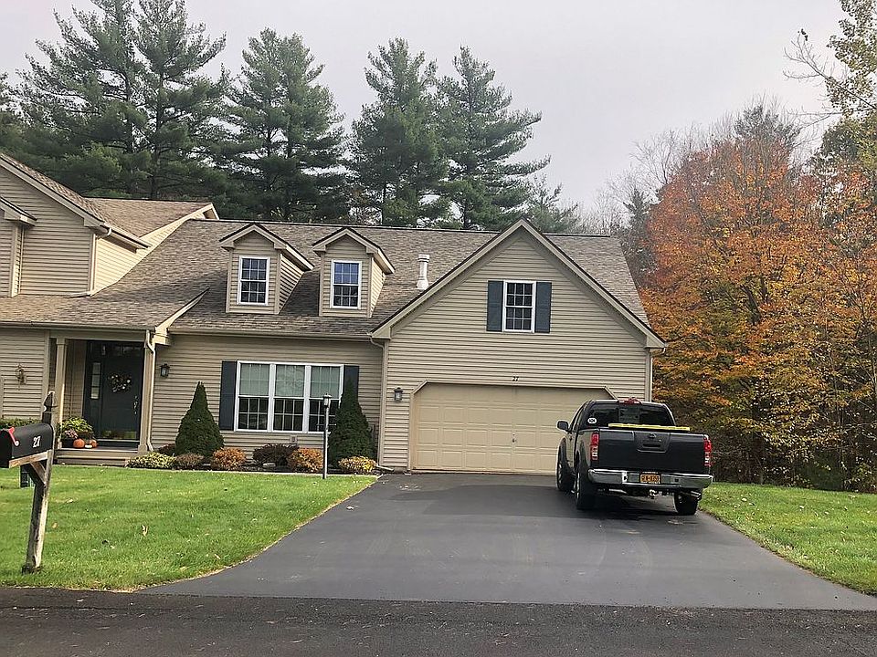 1st image of 27 Secretariat Ln
