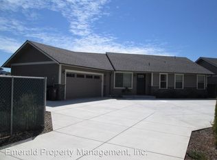 1028 53rd St, Springfield, OR 97478