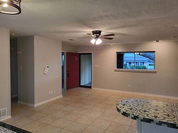 5th image of 1713 Chip Dale Dr N