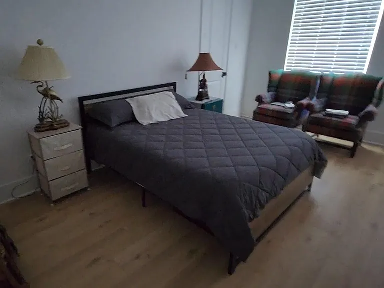 207 Carl St #B — Photo 8