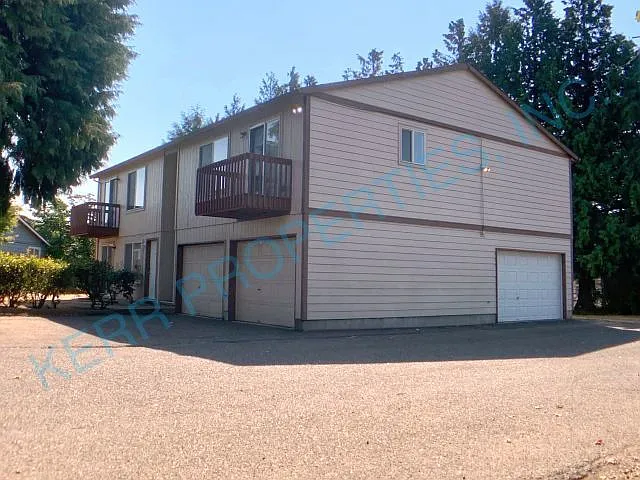 2211 SE 96th Dr