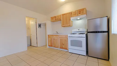 516 Candelaria Rd NW Photo 1
