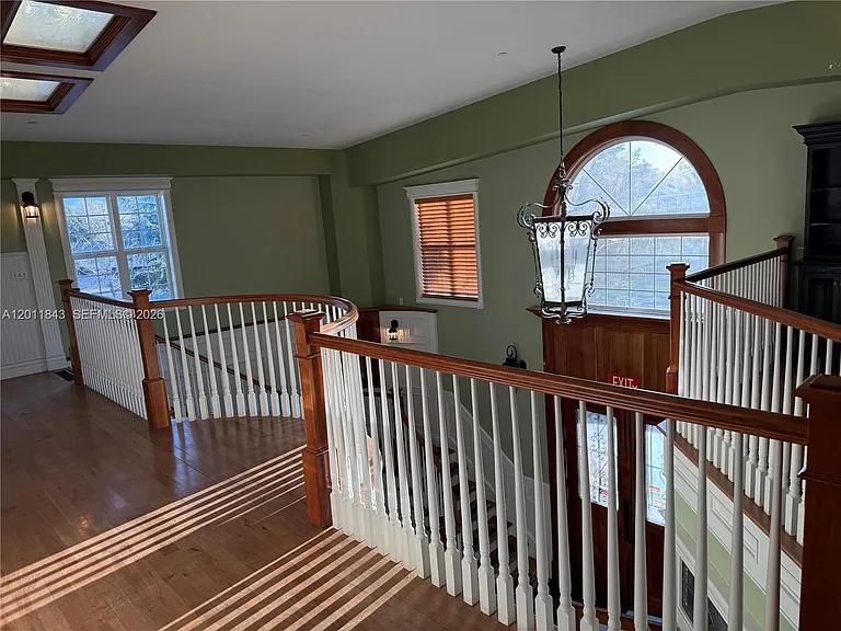 428 N Curry St — Photo 34